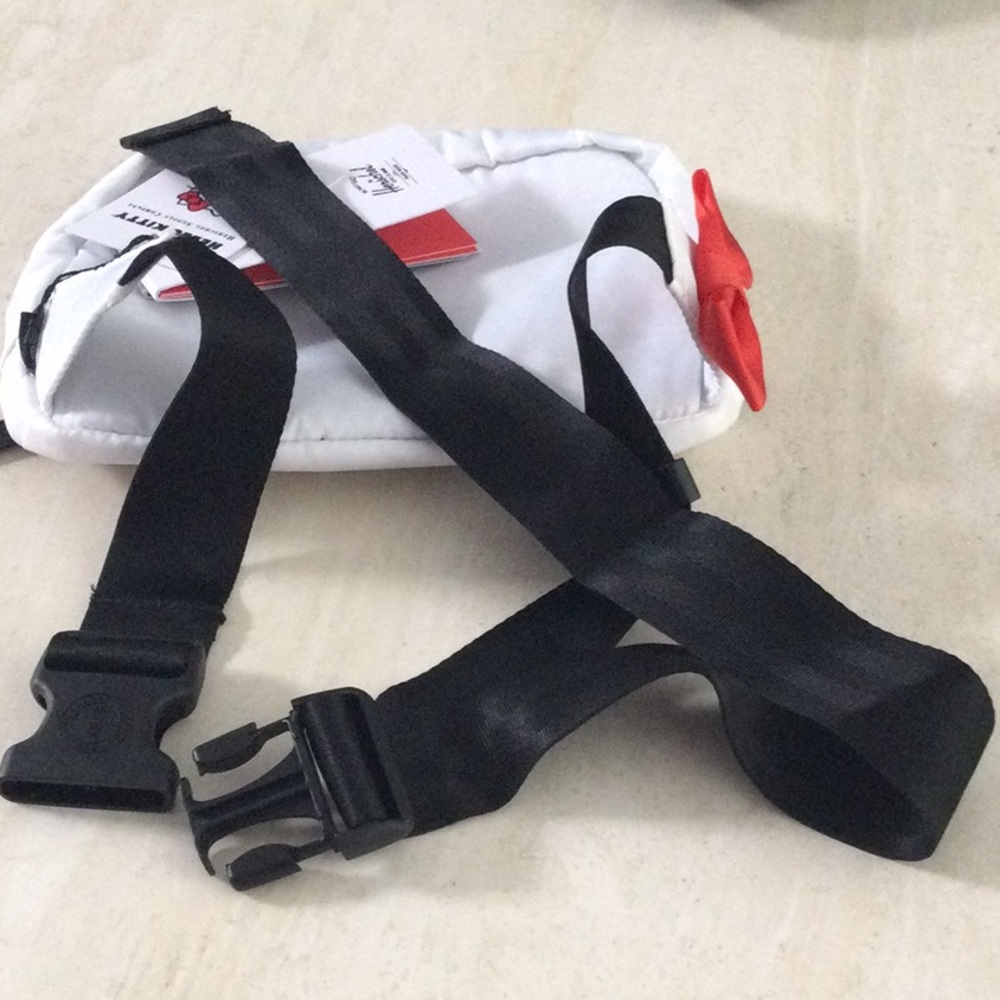 Herschel Hello Kitty Bag 45th Anniversary Fanny Pack Sanrio Waist Hip Belt New - Picture 11 of 16